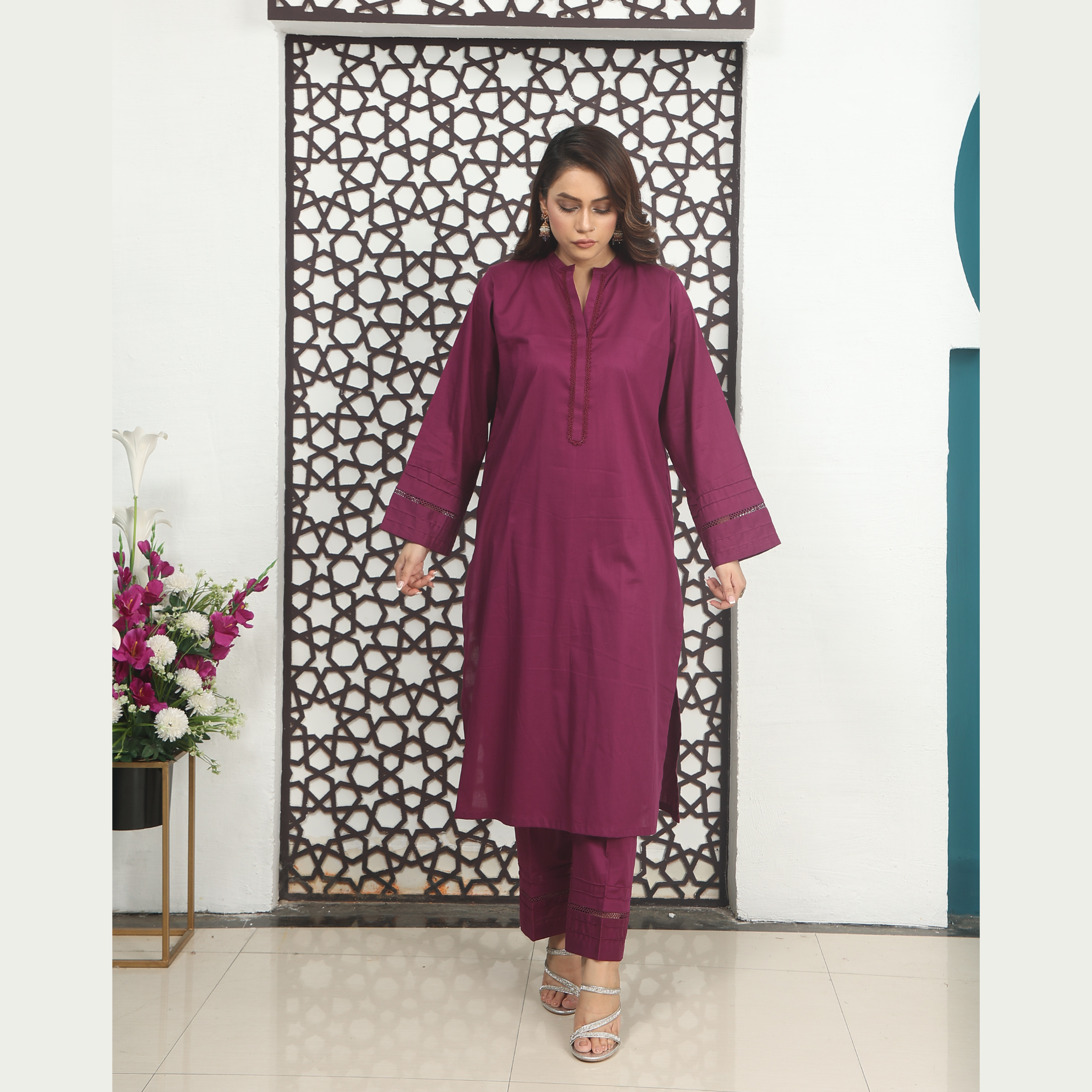 2PCS MAHROON EMBROIDED FABRIC LAWN SUIT