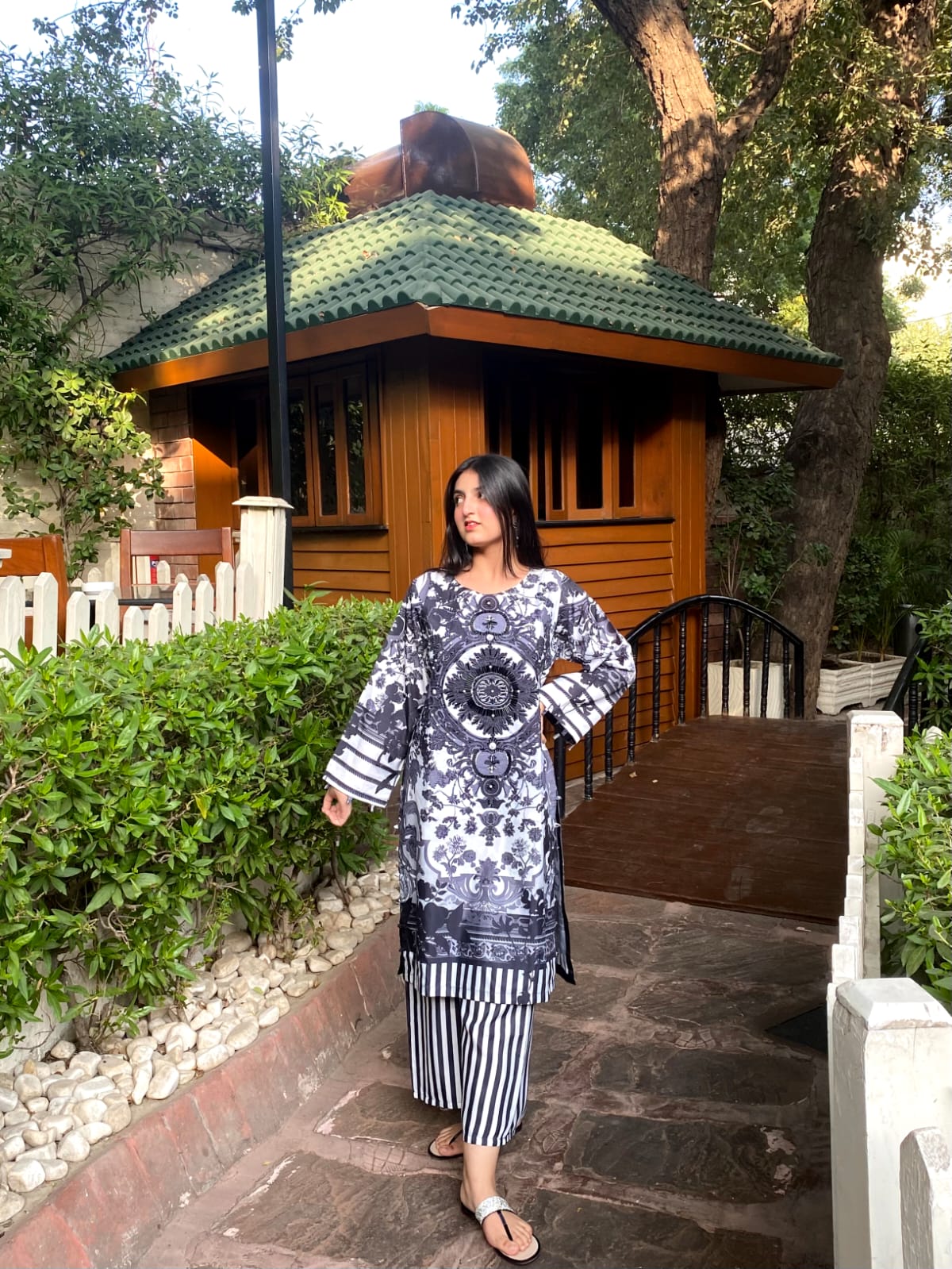 KHADER 2PC STITCHED SUIT-SKIN WHITE