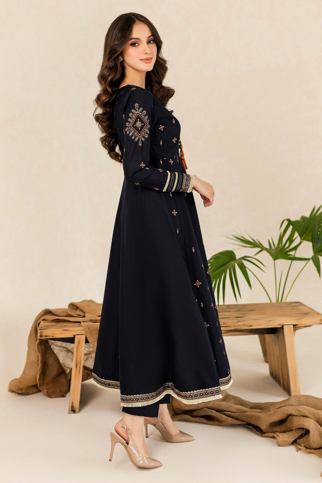 HREEM 02 PC EMBROIDERED BLACK SUIT